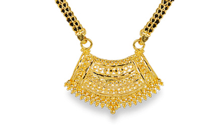 Woman accuses Kaya Clinic staff of stealing her necklace! 28