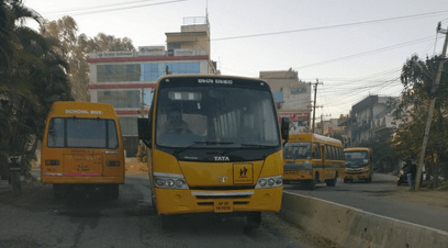One-way violations by school buses continue on 27th Main Road 18