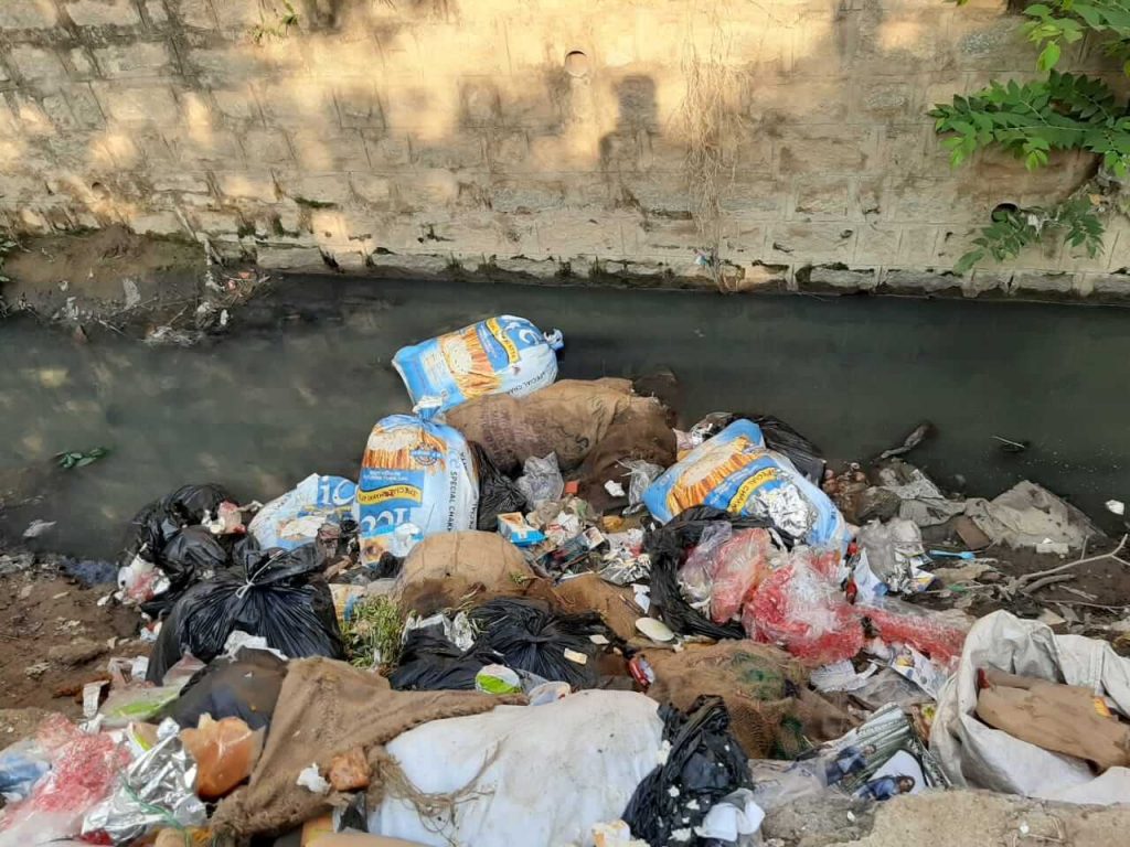 HSR restaurant fined Rs 50,000 for dumping waste in drain 7